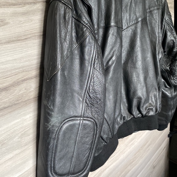 Men's Vintage Heavy Leather Thinsulate Lined Motorcycle Jacket - Picture 11 of 11